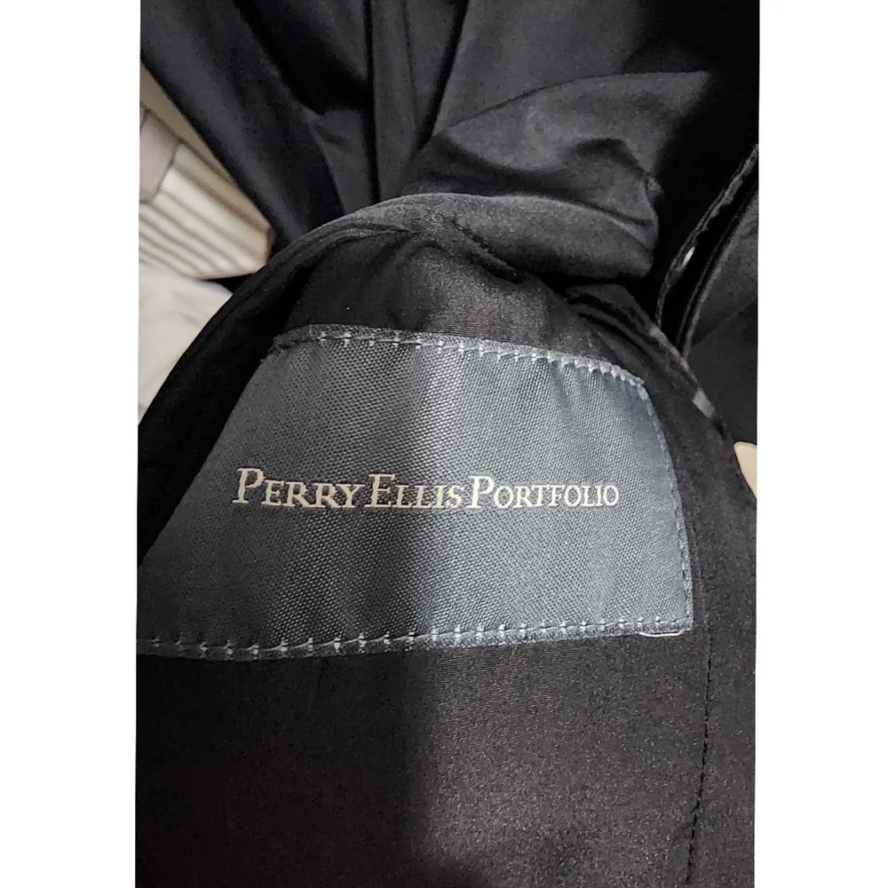 Perry Ellis Jacket - Picture 2 of 5
